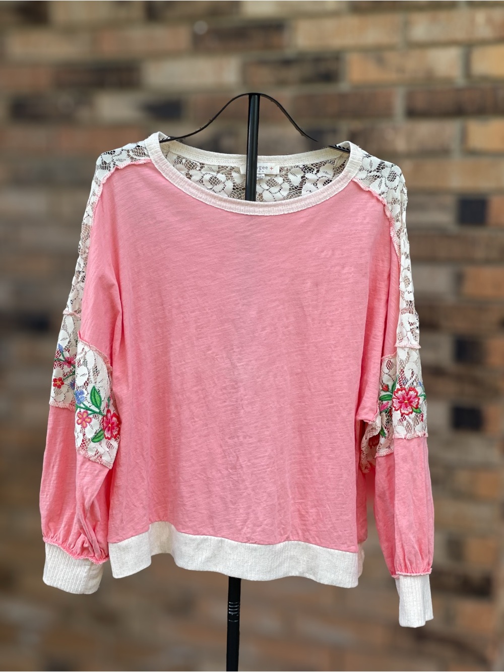 Umgee Plus XL Pink Floral Embroidered Lace Sleeve Boho Top